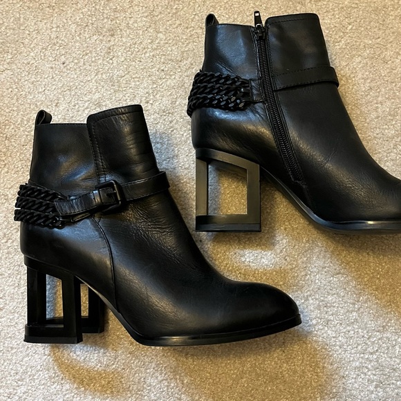 Jeffrey Campbell Shoes - JEFFREY CAMPBELL Boots Chains Black Hollow Heel Size 7 Leather